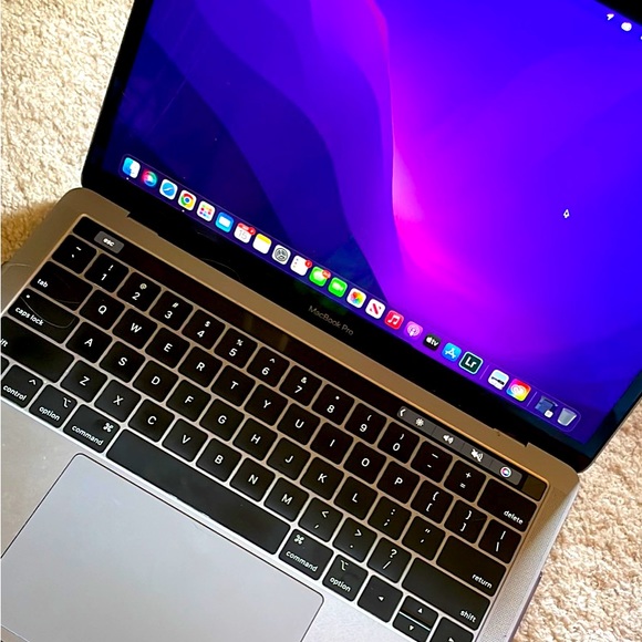 2018 Macbook Pro with touch bar